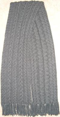 Cable Scarf Front and Back.JPG